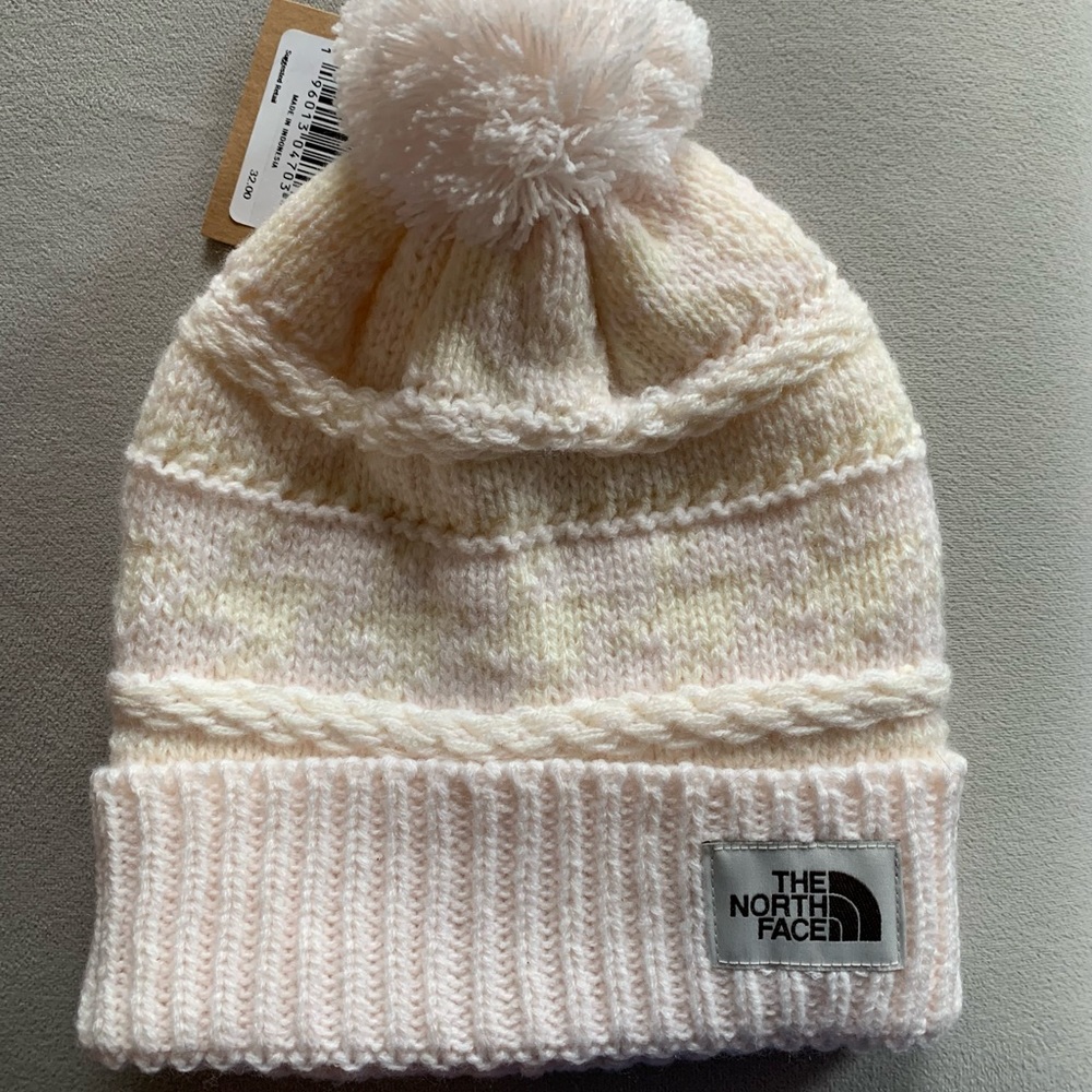 BRAND NEW!! North Face Fair Isle Beanie in Gardenia White! 🌬❄️